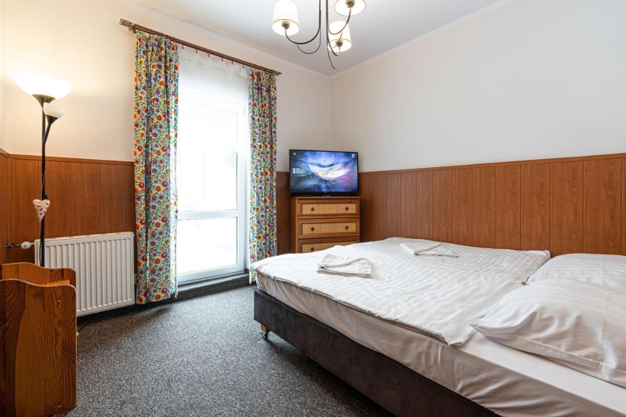 Pensjonat Beskidzki Bielsko-Biała Exterior foto